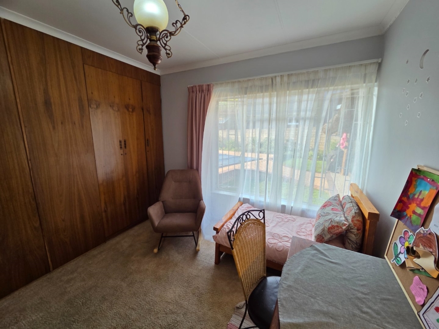 4 Bedroom Property for Sale in Heuwelsig Free State